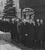 30 marzo 1968. Solenni funerali. Riconoscibili Kossighin, Breznev, Podgorni e Kirilenko. 
