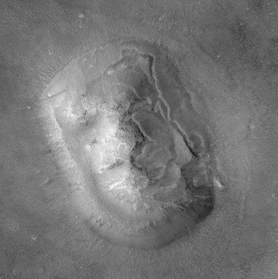 View of "Face on Mars" - New April 2001 view, MOC image E03-00824 
