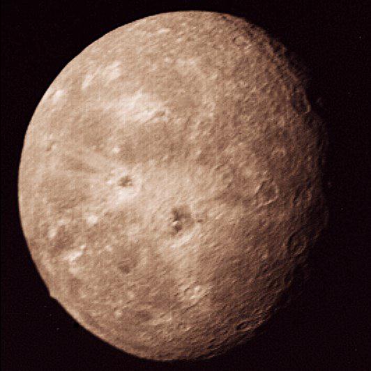 Oberon (Uranus IV) (Voyager 2, 21.1.1986)