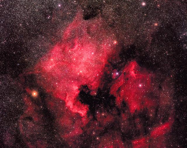 NGC 7000 (The North America Nebula) & Pelican Nebula (IC 5067-5070)
