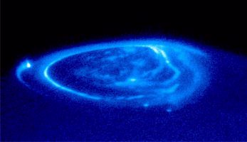 Aurora polare su Giove